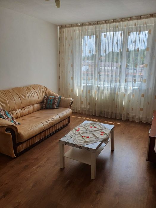 Inchiriez apartament 2 camere situat pe B dul Dacia Piatra Neamț