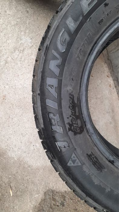 Продам срочно шины для cr-v