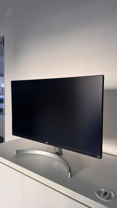 Monitor LG 27UK600-W ,27” inch   4K UHD IPS, stare foarte buna