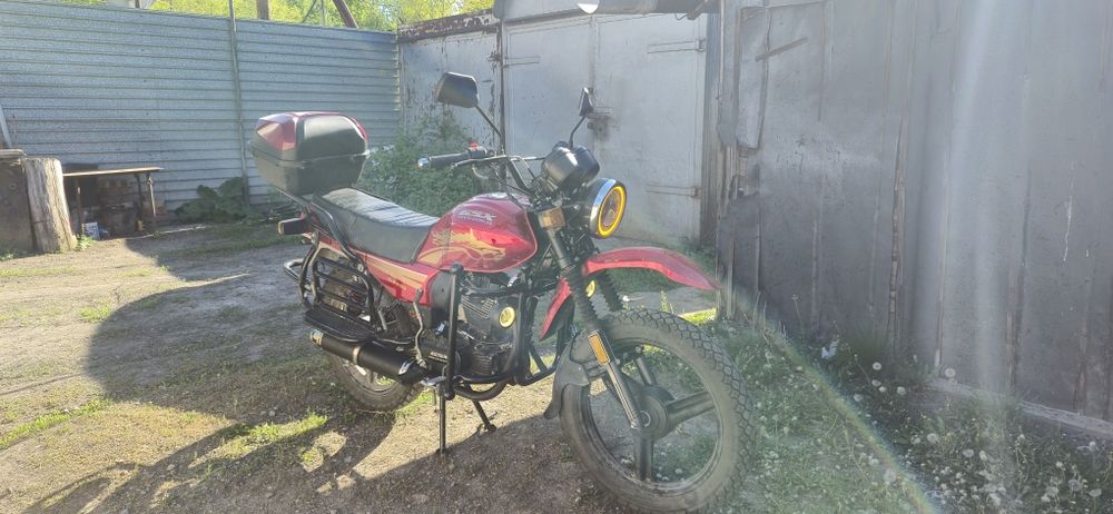 Продам мотоцикл Suzuki 200кубов