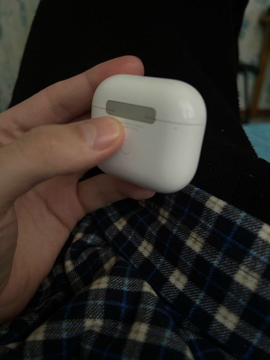 Продам airpods 3