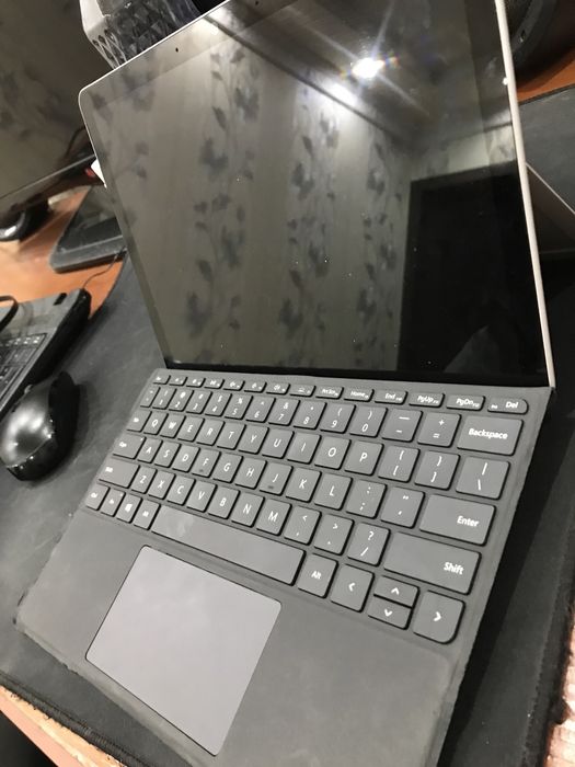 Microsoft surface go 2