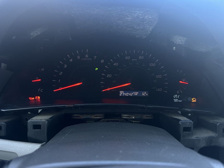 Продам приборку камри 40