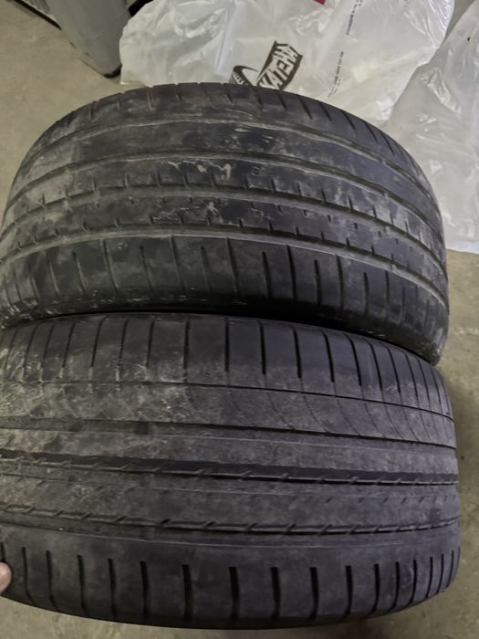 Гуми 255/40 R19 W221