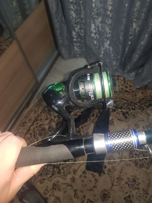 Продам спиннинг в сборе