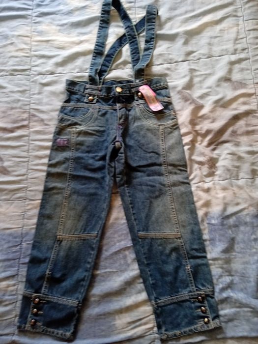 Ново детско гащеризонче