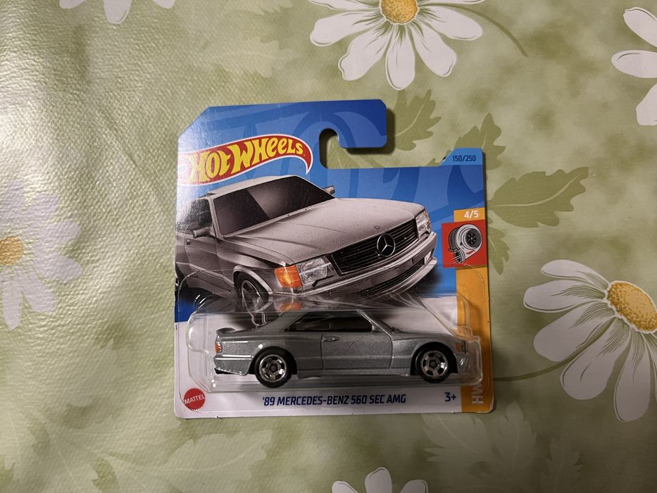 Hot Wheels Premium Mercedes benz
