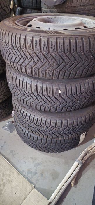 165/65R14 Зимни гуми 6мм + джанти 4x100