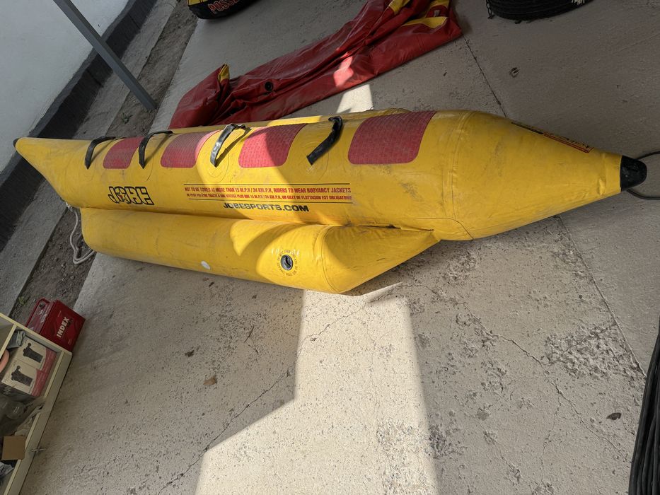 Продам бу водные аттракционы банан диван