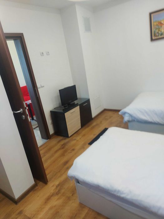 Дава се под наем Тристаен апартамент в Плевен, Дружба 3 - 110 кв.м за 459 € - Снимка #10