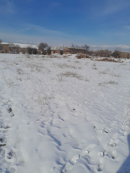 Йер учаскаси 10 сотих келишиьган холда