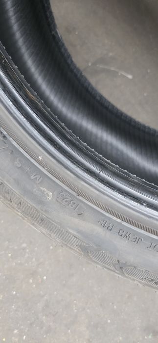 Гуми 2бр 245/45/19 - 2бр  275/40/19