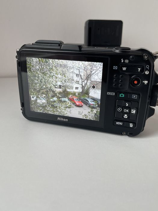 Aparat Foto Digital NIKON CoolPix AW100 16.0 MP Orange Full HD 32GB Waterproof Shockproof GPS