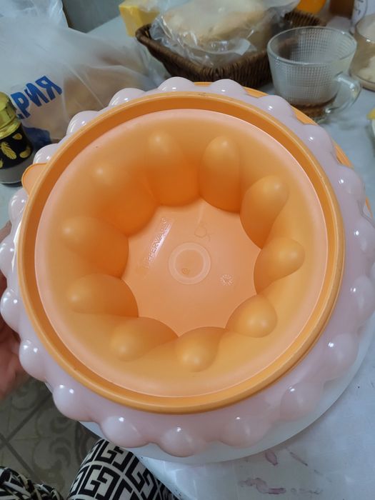 Продам посуду для холодца и студеней