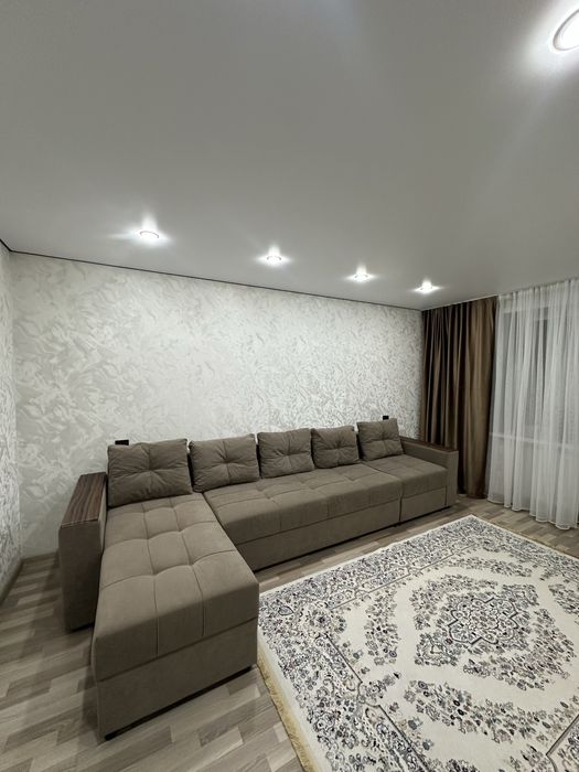 Продам Диван в хорошем состоянии