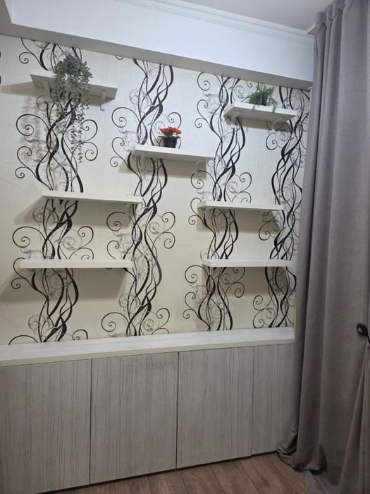 Шкаф с полками по отдельности