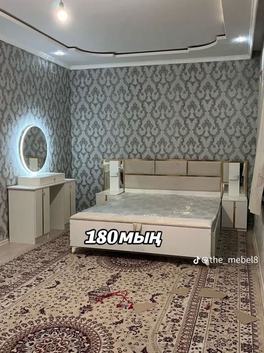 Со склада мебель