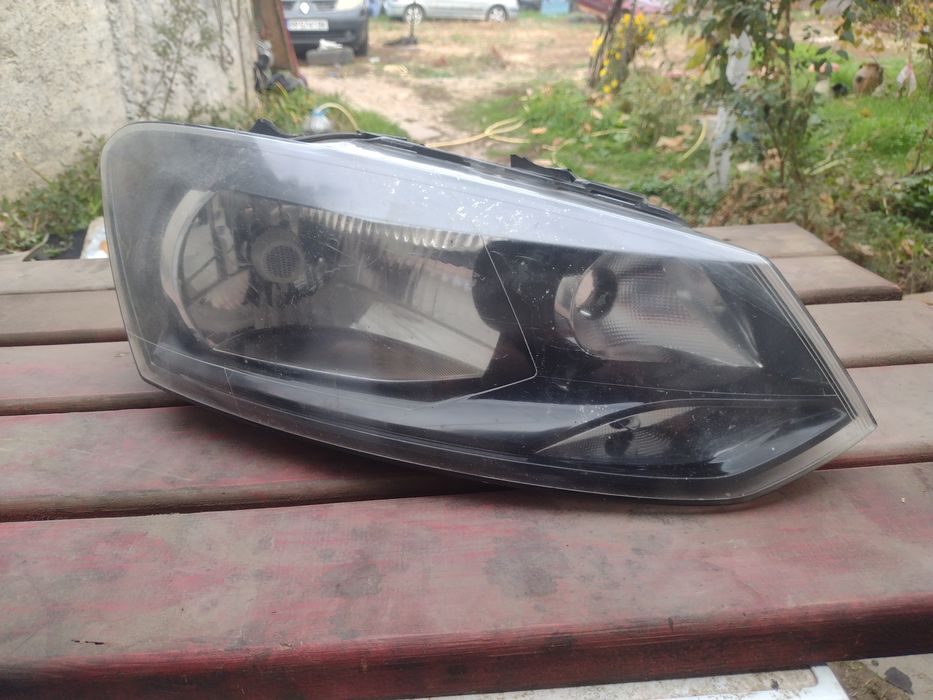 Десен фар за polo 6