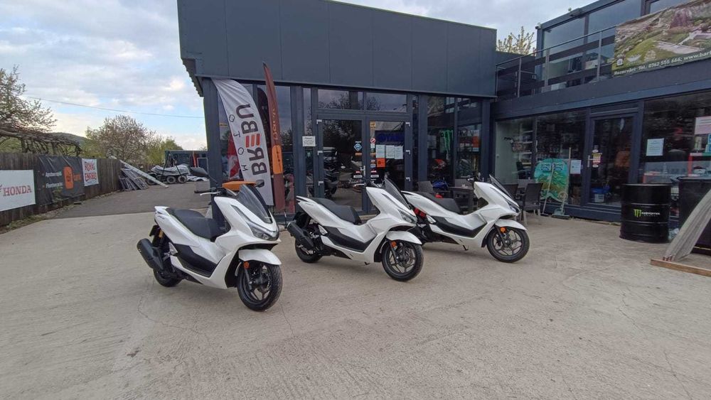 Honda PCX 125  nou-se conduce cu B - livrare stoc EST BIKE