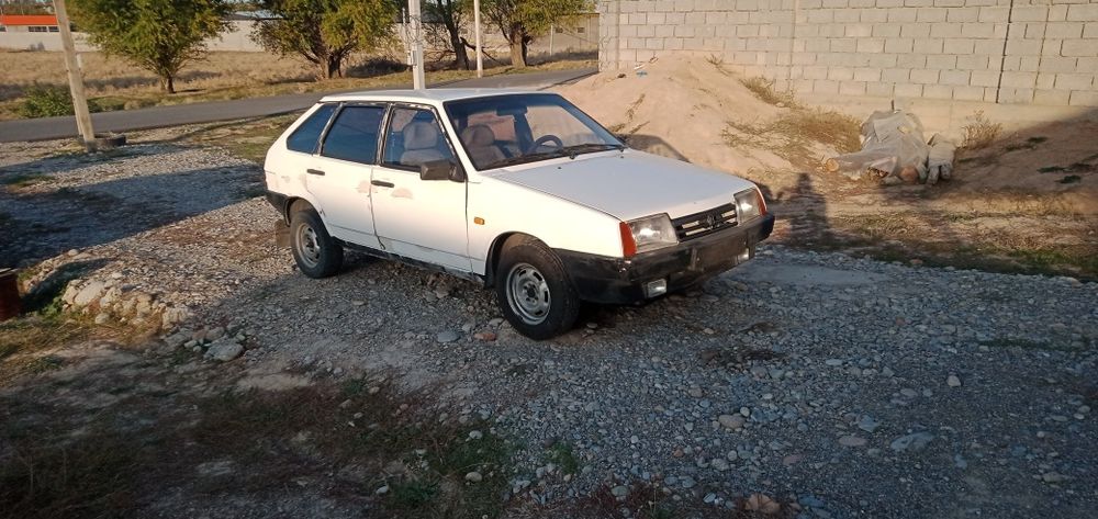 Продам ВАЗ 21093
