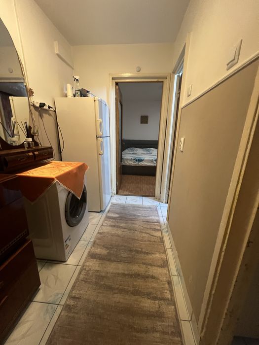 Inchiriez apartament 2 camere regim hotelier