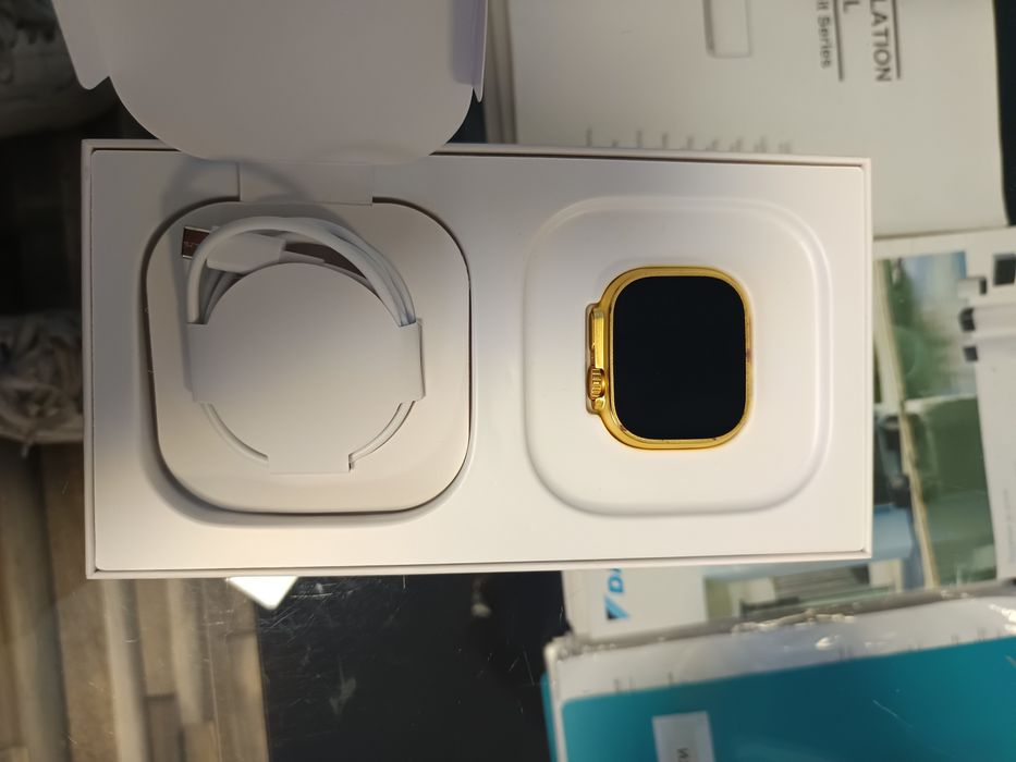 Златист Смарт Часовник  Apple Watch Ultra