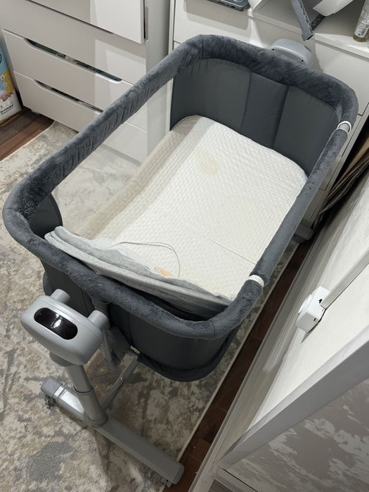 Продам электронную кроватку