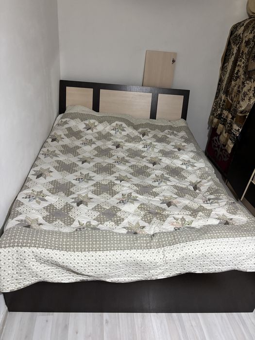 Спальный гарнитур(шкаф+кровать)