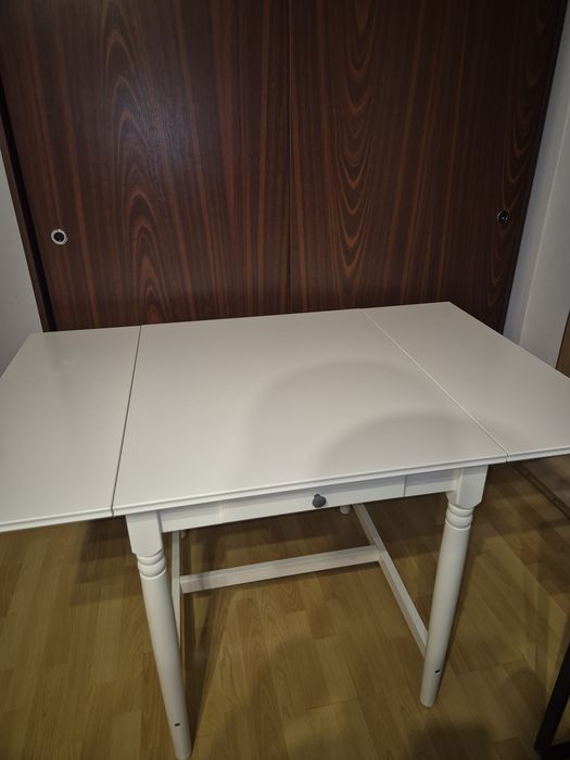 Masa cu extensie plianta