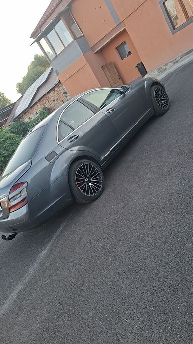 Vând Mercedes s class 320