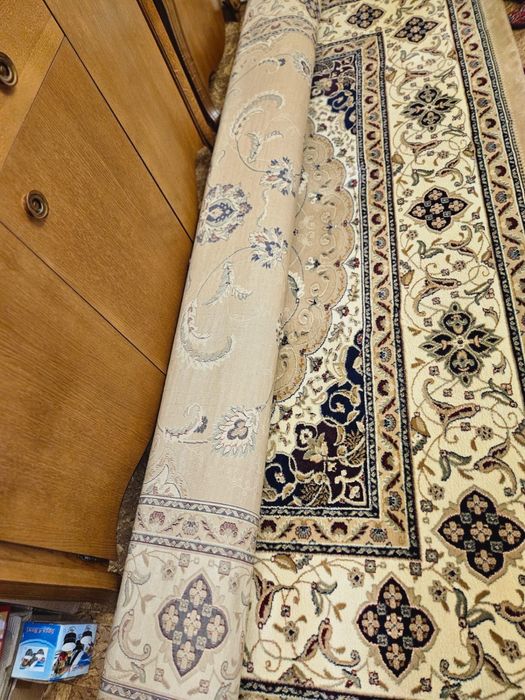 Ковер очень крсивый шерстяной