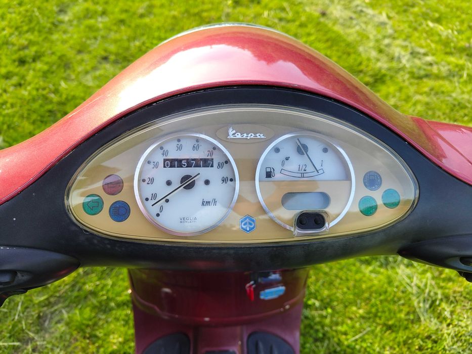 Scutere Piaggio Vespa clasic ET2, 49cc, 2002/3, fara CIV, inmatriculat