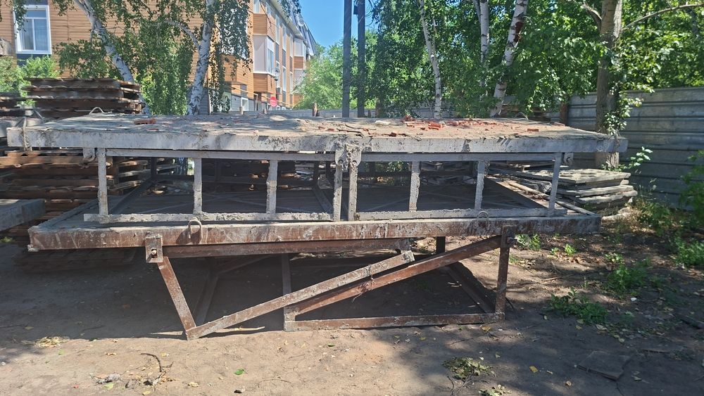 Столы каменщика мульды