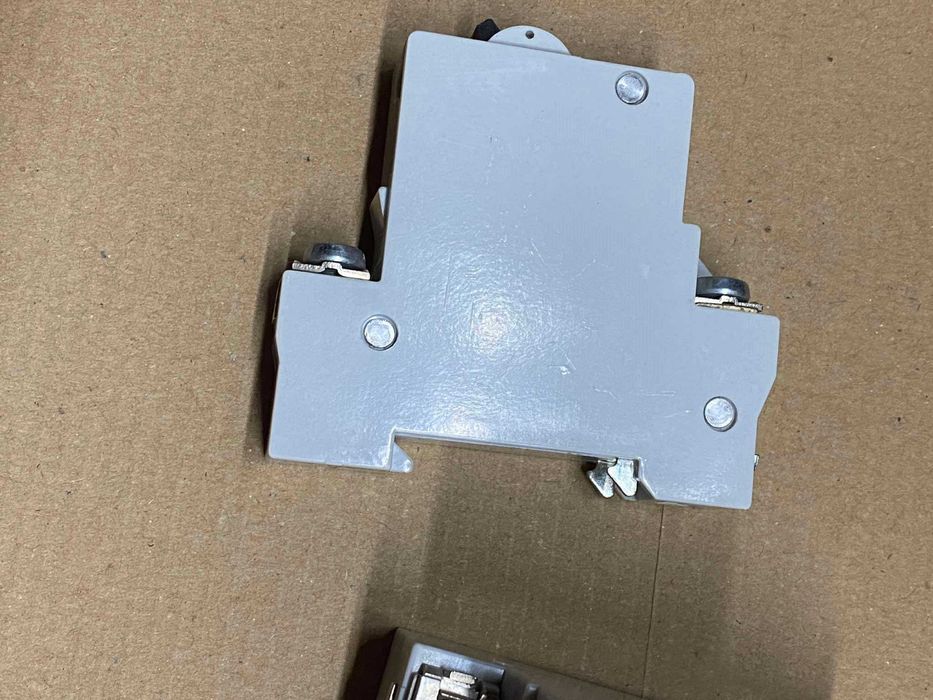 Чисто нови автоматични предпазители AEG 20/25/63 А