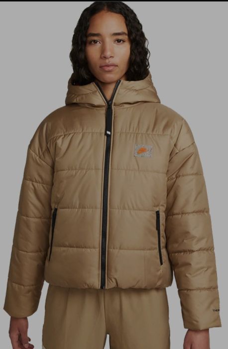 Nike дамско яке хс