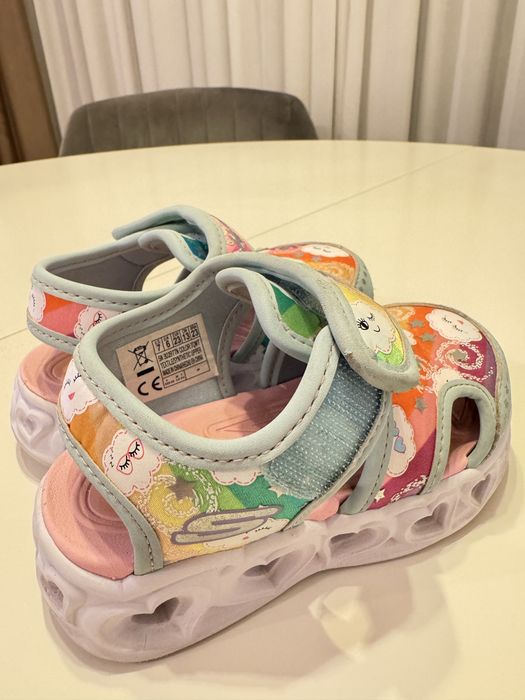 Adidas pantof Skechers nr 23
