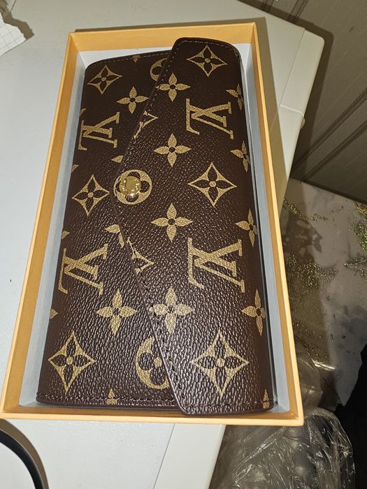 Портмоне Louis Vuitton срочно