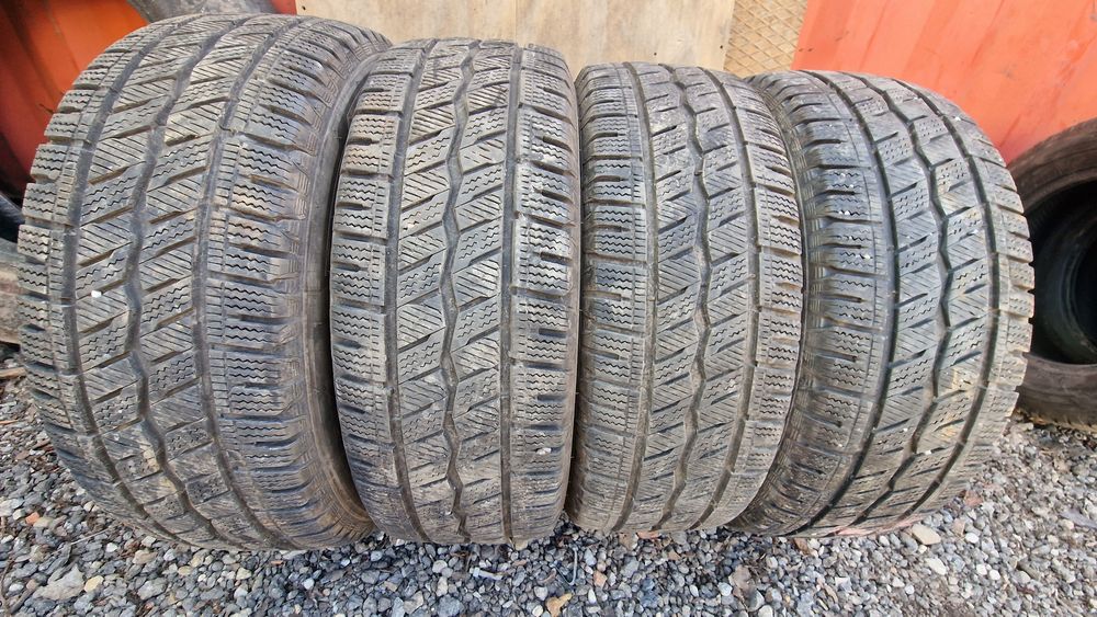 Anvelope 235/65R16C marca Hankook, DOT 2024,8 mm,M +S
