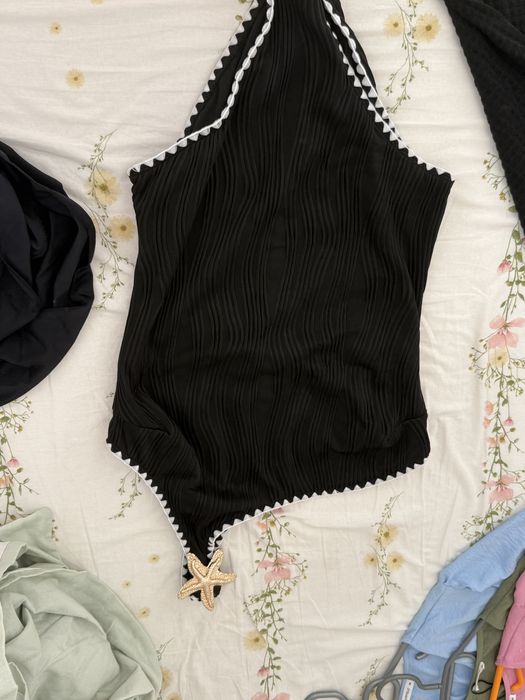 Costum de baie intreg +2 jupe nepurtat!