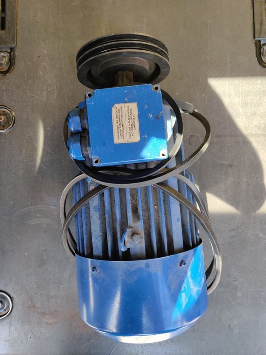 Vind motor trifazic (ca nou)