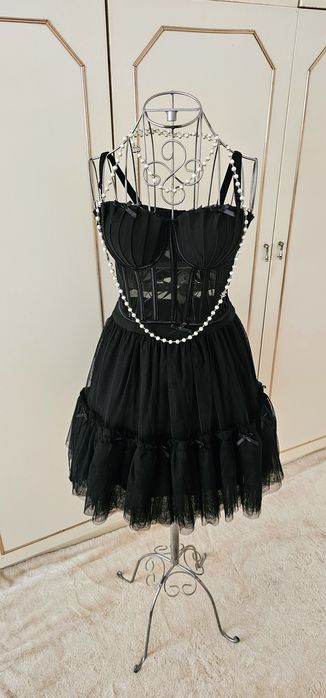 Пола от тюл в два цвята