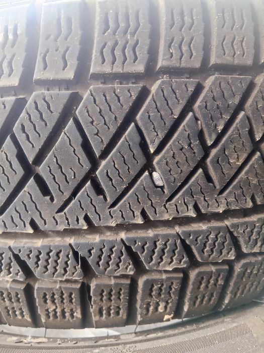 Зимние шины 205.55R17.