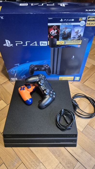 Play Station 4 pro 1TB
