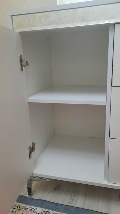 Продам комод элегантный