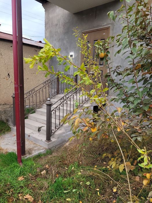 Назарбекда 1 хонали 8 сотих участка