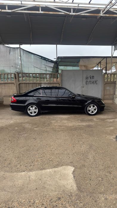 W211 mersedes soatiladi