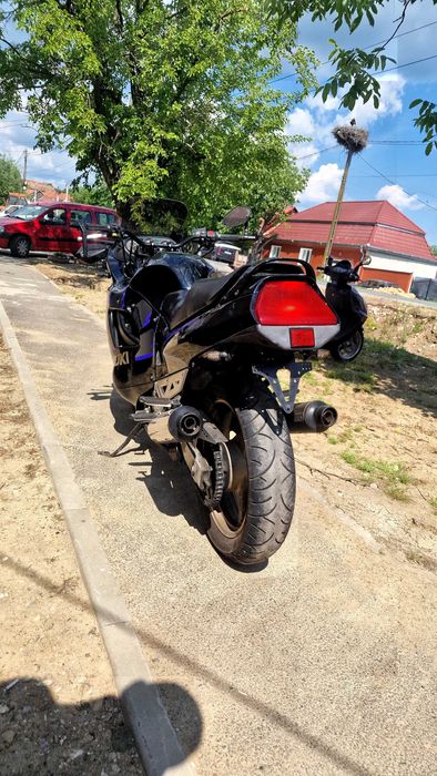 Suzuki GSX 750 F