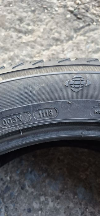 4 anvelope iarna Michelin 255/45/20.Pretul este pe bucata.