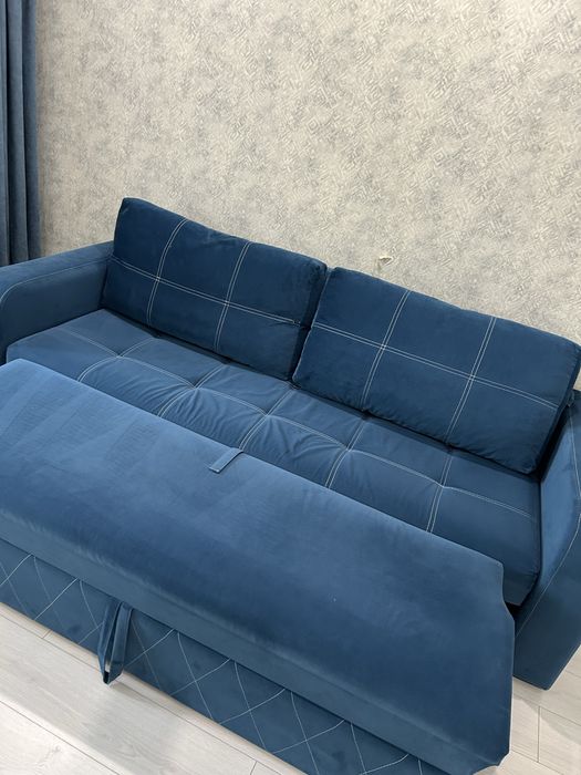 Диван-кровать темно синяя