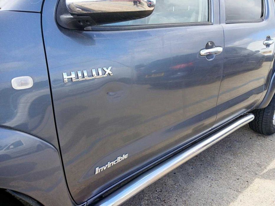 Dezmembrez Toyota hilux  3.0 Diesel D-4D ; 126KW/171CP 2005-2015